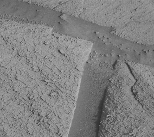Sol 4078: Mast Camera (Mastcam)