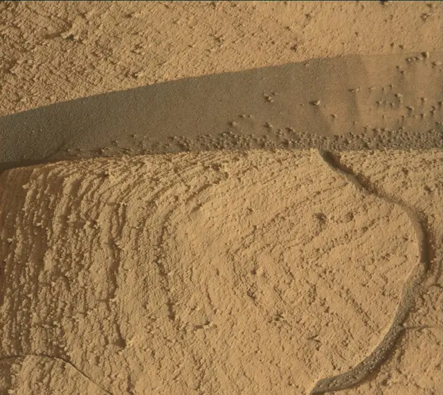 Sol 4078: Mast Camera (Mastcam)