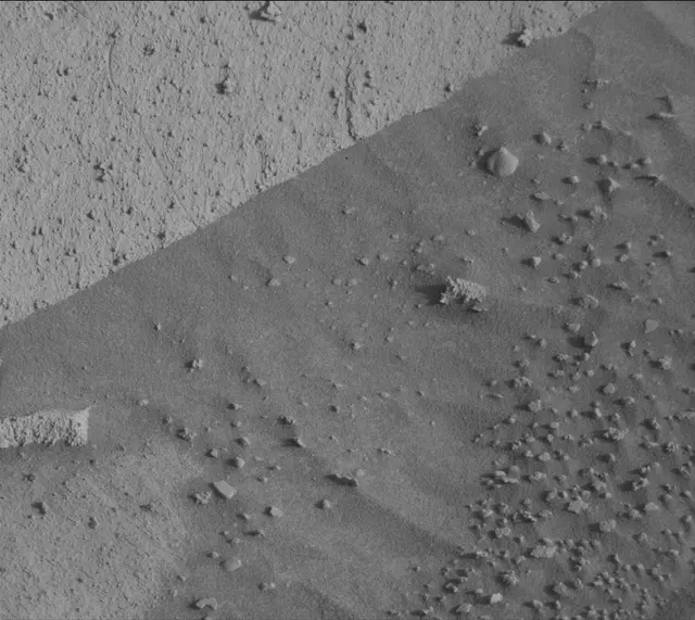Sol 4078: Mast Camera (Mastcam)