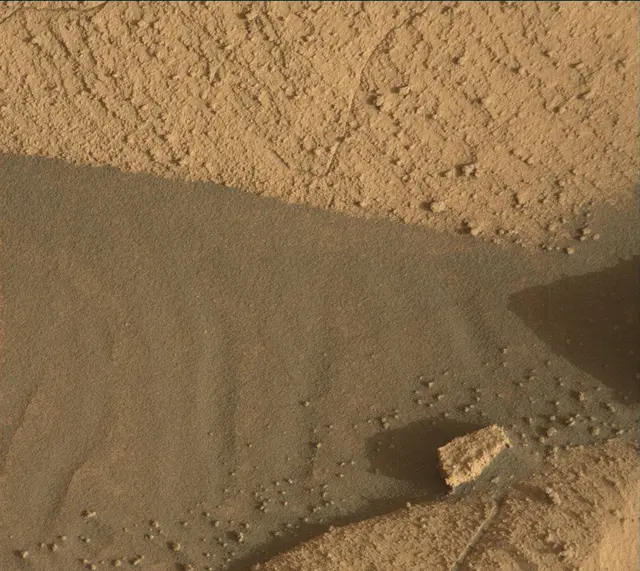 Sol 4078: Mast Camera (Mastcam)
