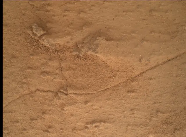 Sol 4078: Mars Hand Lens Imager (MAHLI)