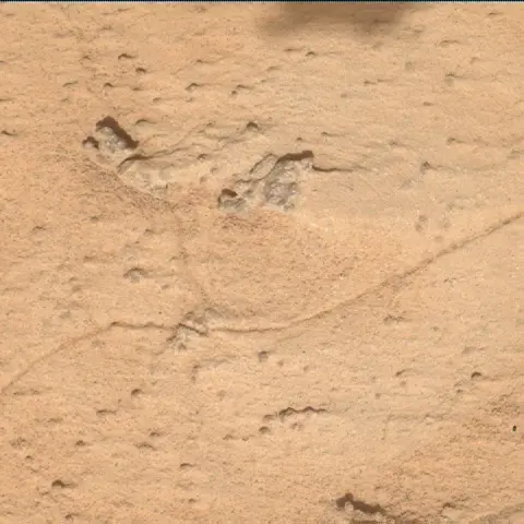 Sol 4078: Mars Hand Lens Imager (MAHLI)