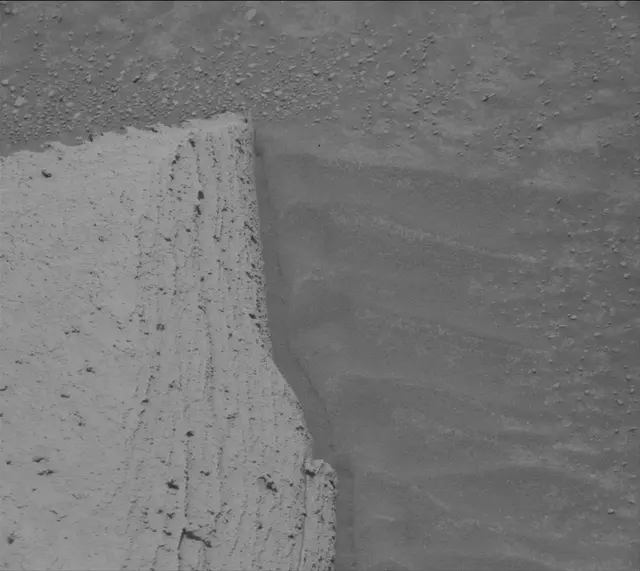 Sol 4079: Mast Camera (Mastcam)