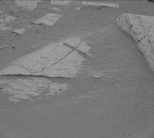 Sol 4079: Mast Camera (Mastcam)