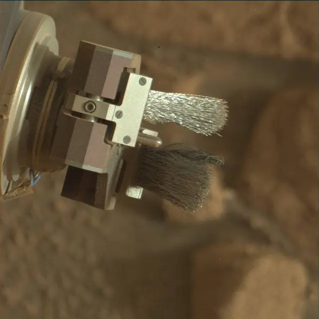 Sol 4079: Mast Camera (Mastcam)