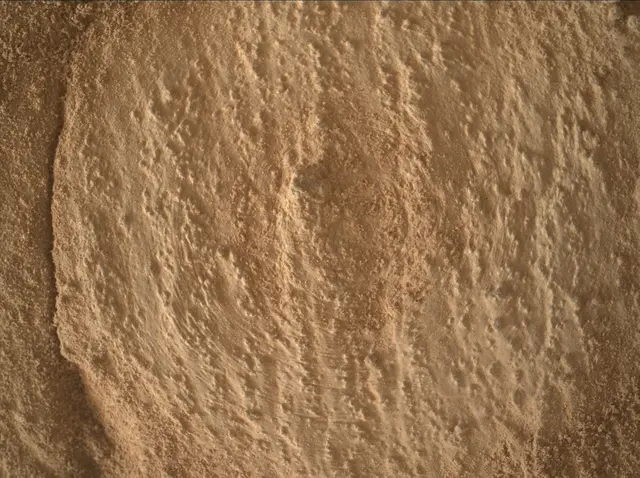 Sol 4079: Mars Hand Lens Imager (MAHLI)