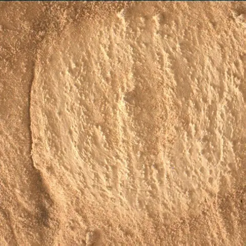 Sol 4079: Mars Hand Lens Imager (MAHLI)