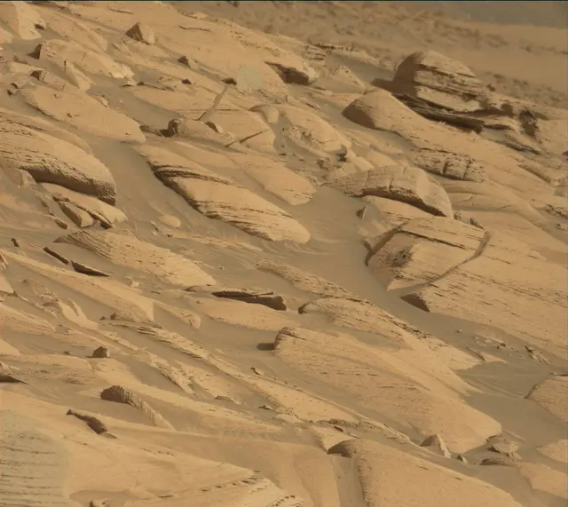 Sol 4080: Mast Camera (Mastcam)