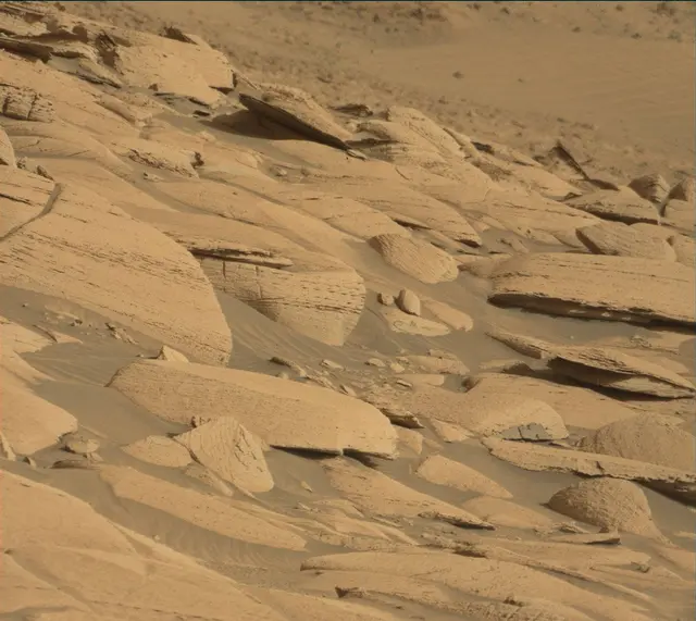 Sol 4080: Mast Camera (Mastcam)
