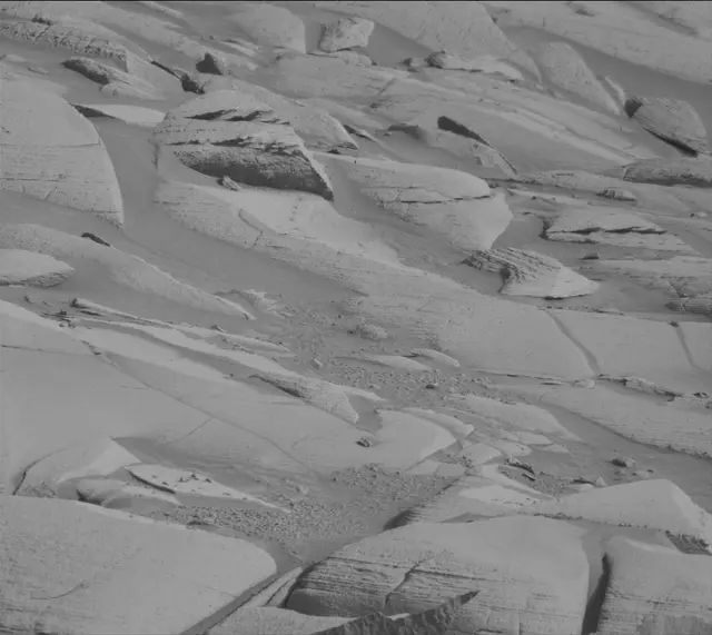 Sol 4080: Mast Camera (Mastcam)
