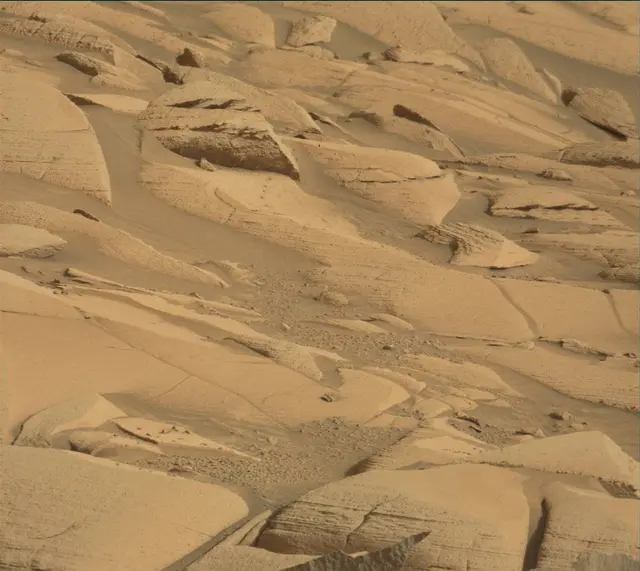 Sol 4080: Mast Camera (Mastcam)