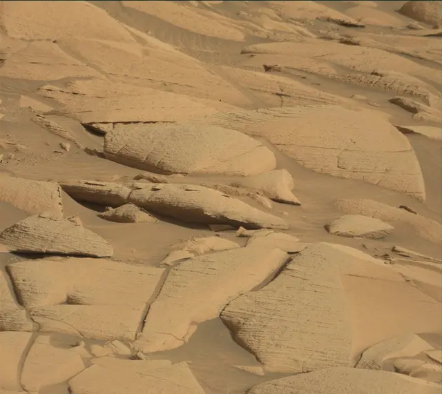 Sol 4080: Mast Camera (Mastcam)