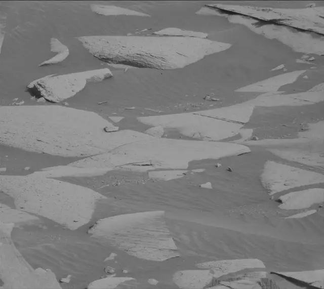 Sol 4080: Mast Camera (Mastcam)