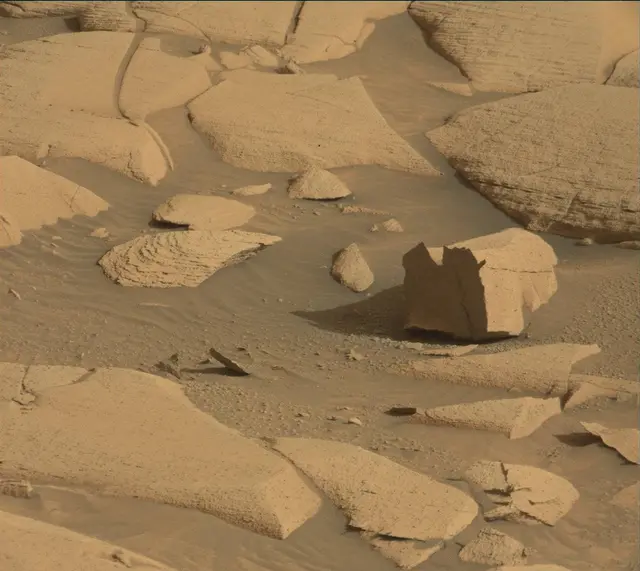 Sol 4080: Mast Camera (Mastcam)