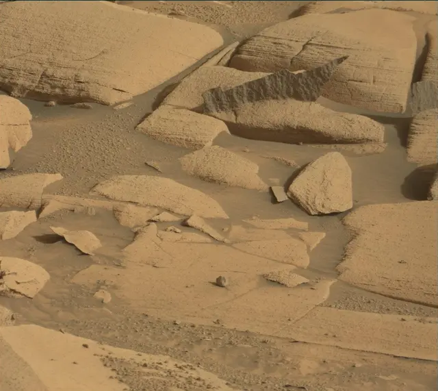 Sol 4080: Mast Camera (Mastcam)