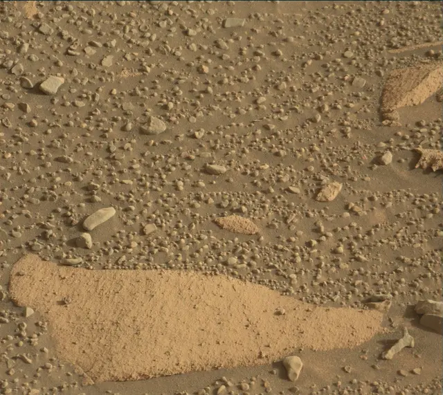 Sol 4080: Mast Camera (Mastcam)