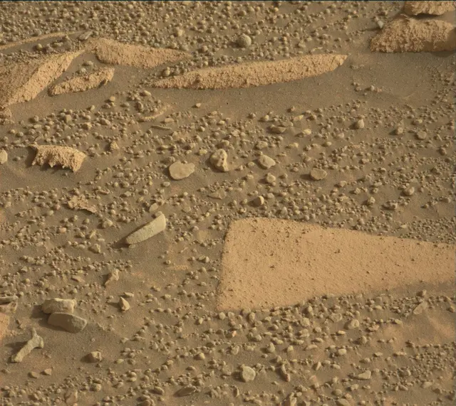 Sol 4080: Mast Camera (Mastcam)