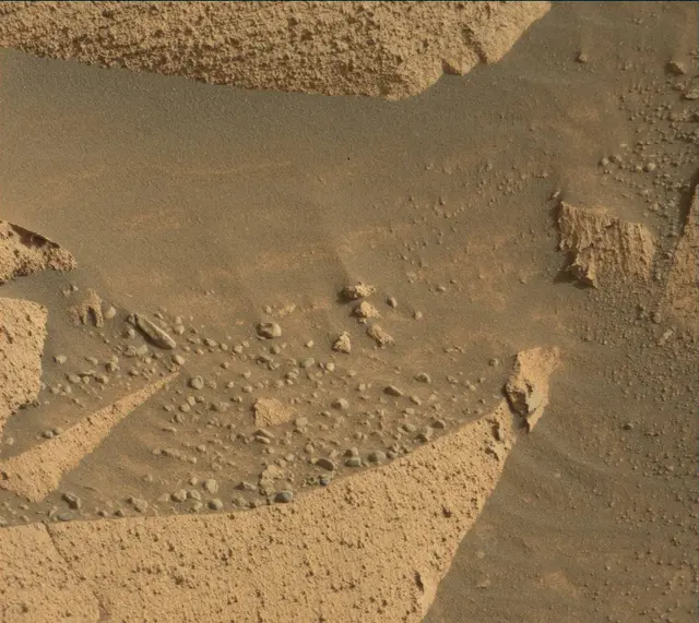 Sol 4080: Mast Camera (Mastcam)