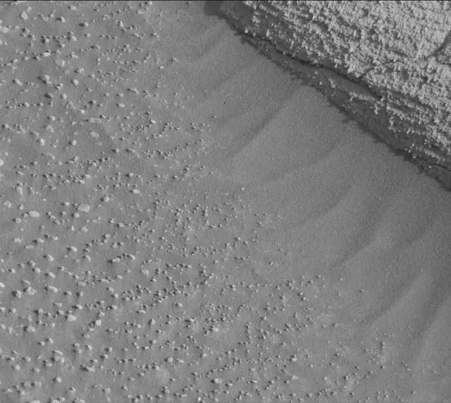 Sol 4080: Mast Camera (Mastcam)