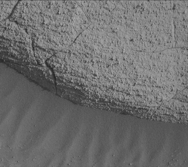 Sol 4080: Mast Camera (Mastcam)