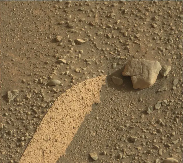 Sol 4080: Mast Camera (Mastcam)