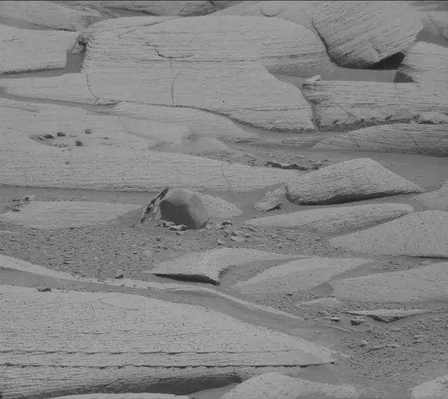 Sol 4082: Mast Camera (Mastcam)