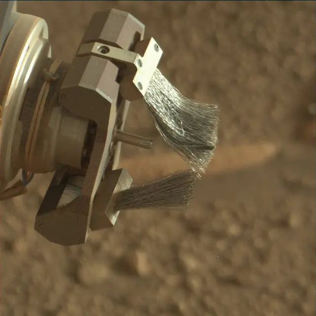 Sol 4082: Mast Camera (Mastcam)