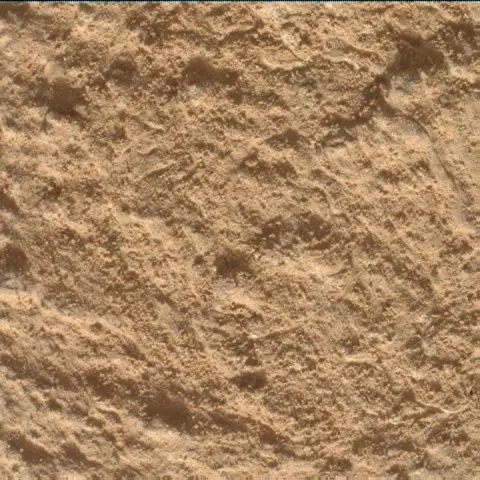 Sol 4082: Mars Hand Lens Imager (MAHLI)