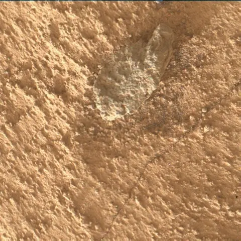 Sol 4082: Mars Hand Lens Imager (MAHLI)