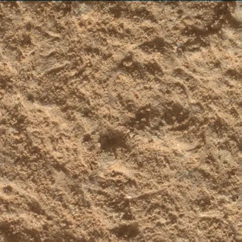 Sol 4082: Mars Hand Lens Imager (MAHLI)