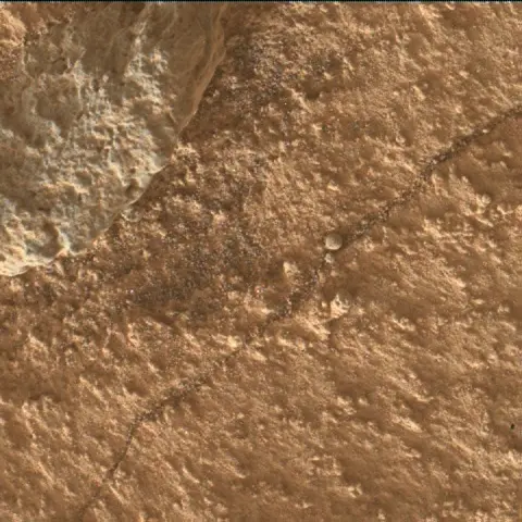 Sol 4082: Mars Hand Lens Imager (MAHLI)