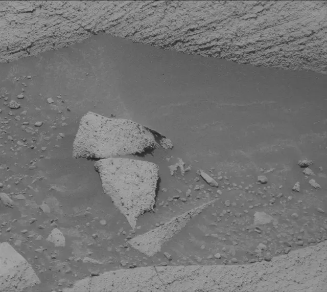 Sol 4083: Mast Camera (Mastcam)