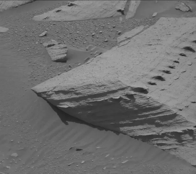 Sol 4084: Mast Camera (Mastcam)