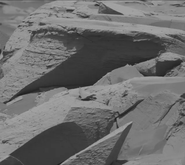 Sol 4084: Mast Camera (Mastcam)