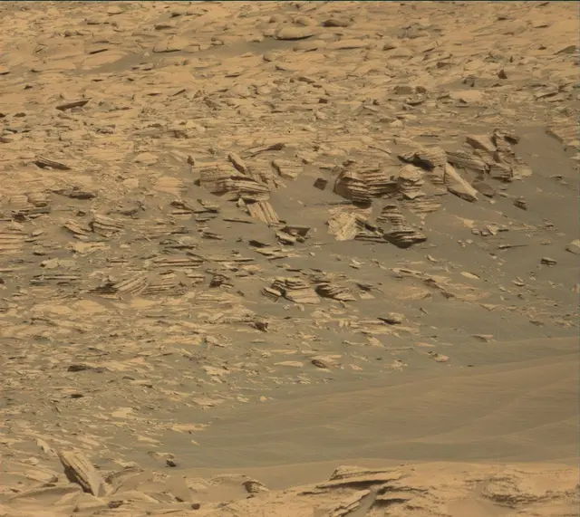 Sol 4084: Mast Camera (Mastcam)