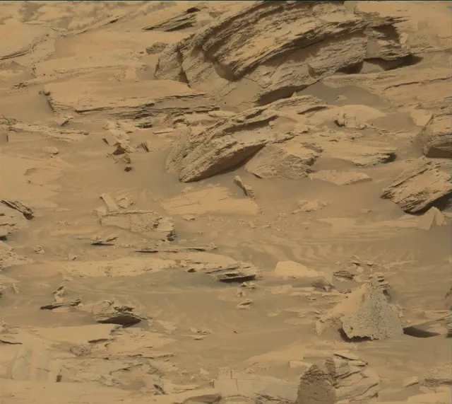 Sol 4084: Mast Camera (Mastcam)