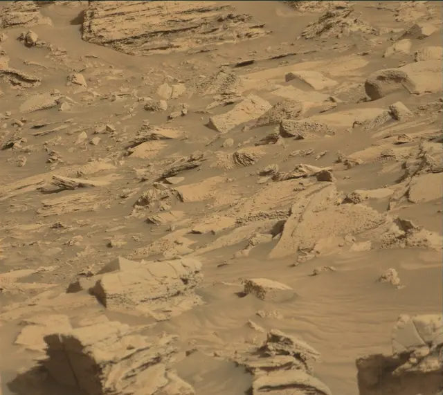 Sol 4084: Mast Camera (Mastcam)