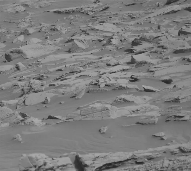Sol 4084: Mast Camera (Mastcam)
