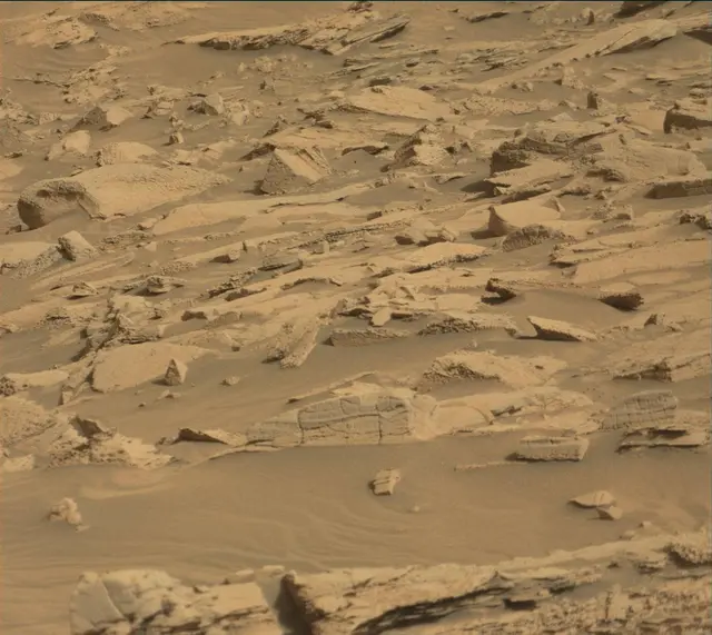 Sol 4084: Mast Camera (Mastcam)