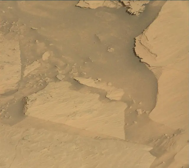 Sol 4084: Mast Camera (Mastcam)