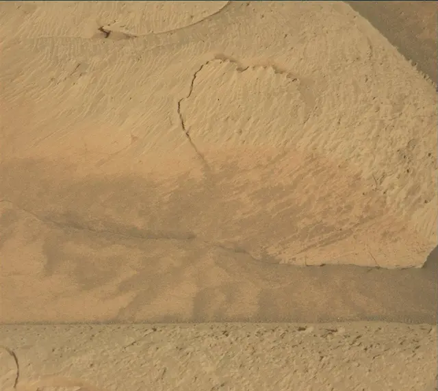 Sol 4084: Mast Camera (Mastcam)