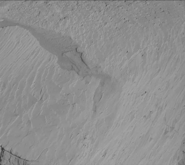 Sol 4084: Mast Camera (Mastcam)