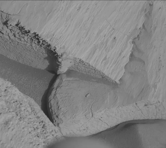 Sol 4084: Mast Camera (Mastcam)
