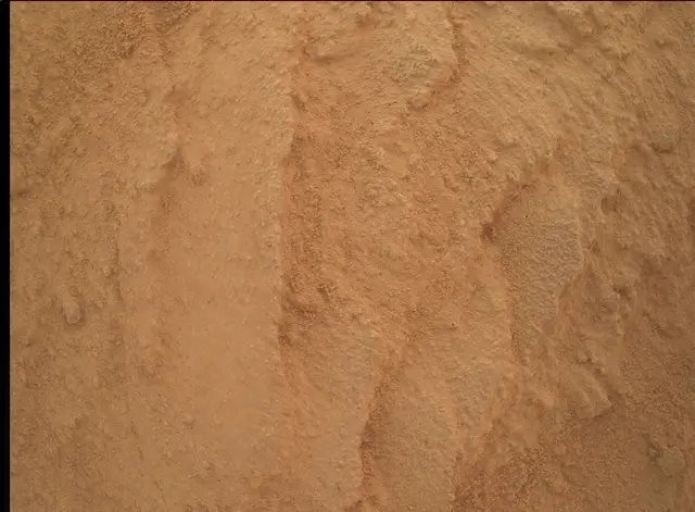 Sol 4084: Mars Hand Lens Imager (MAHLI)