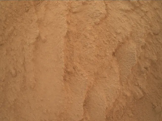 Sol 4084: Mars Hand Lens Imager (MAHLI)