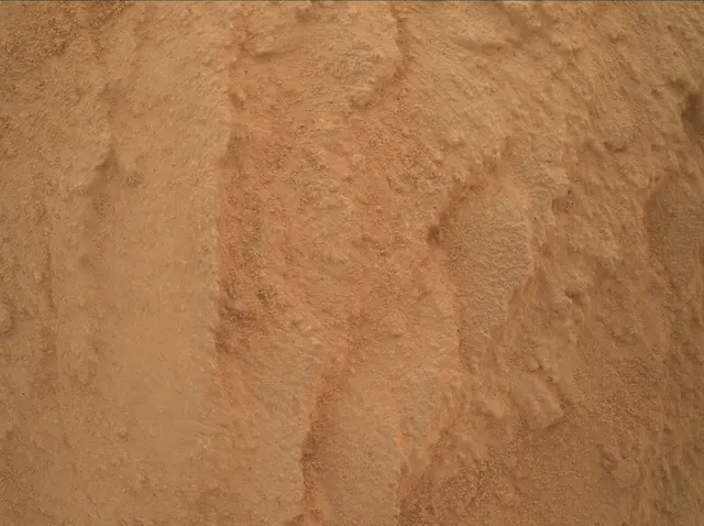 Sol 4084: Mars Hand Lens Imager (MAHLI)
