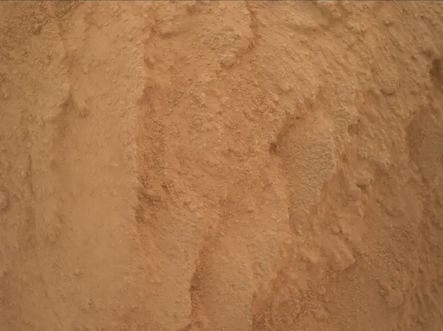 Sol 4084: Mars Hand Lens Imager (MAHLI)