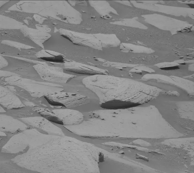 Sol 4087: Mast Camera (Mastcam)