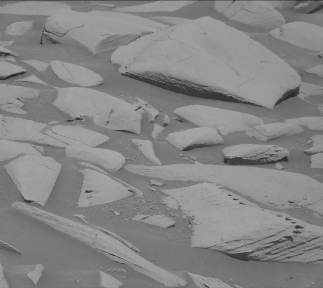Sol 4087: Mast Camera (Mastcam)