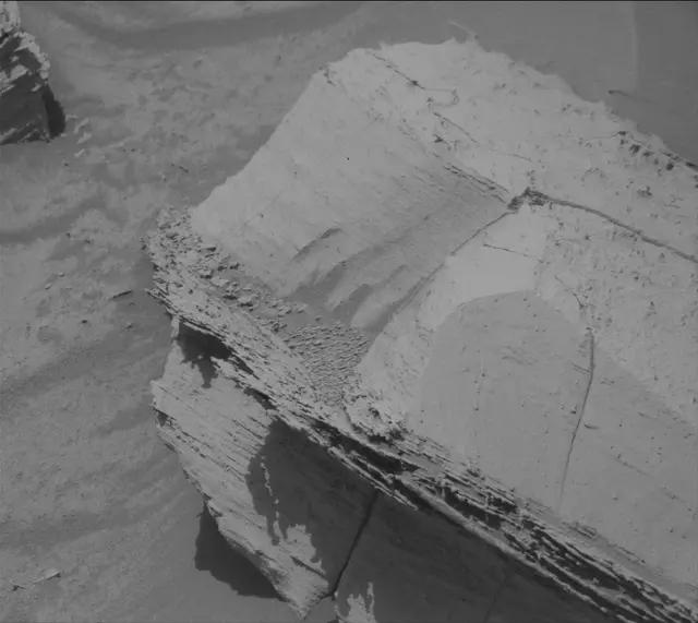 Sol 4087: Mast Camera (Mastcam)